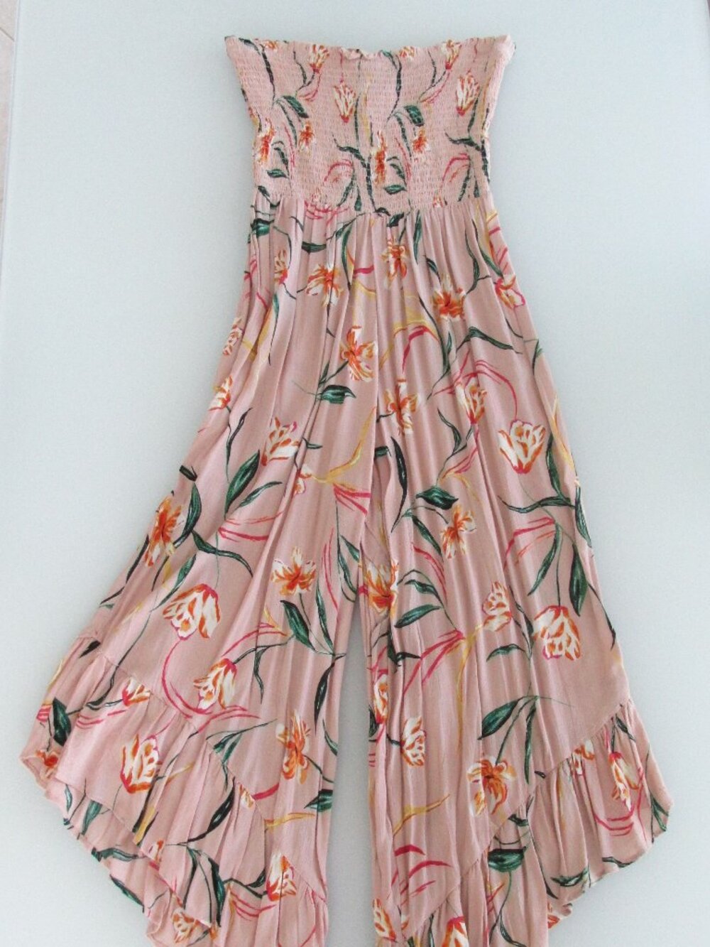 Angie (NWT) Women's Floral Asymmetrical Jumpsuit/Romper Size Medium